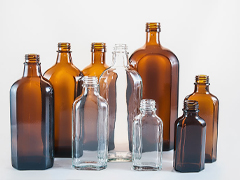 Square glass bottles Roland Watzdorf